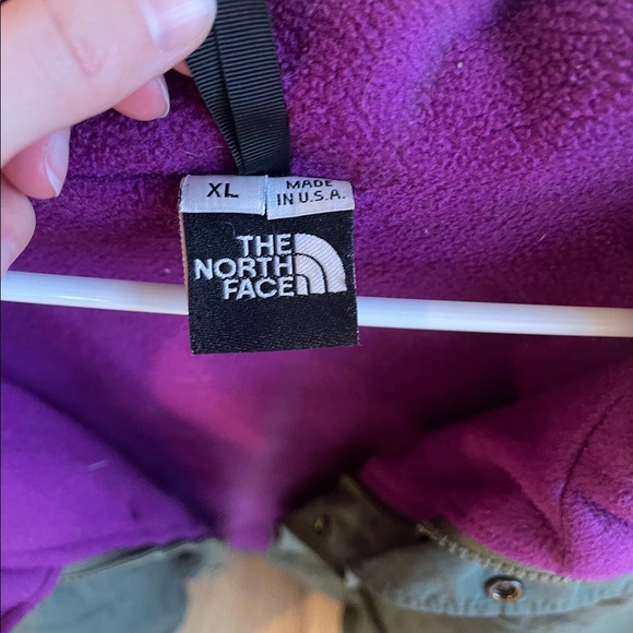 Vintage North Face Jacket - Picture 2 of 3